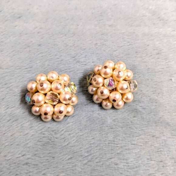 Vintage 1950's Faux Pearl w/ AB Crystal Accents Clip Earrings - Made in Japan - Picture 1 of 8